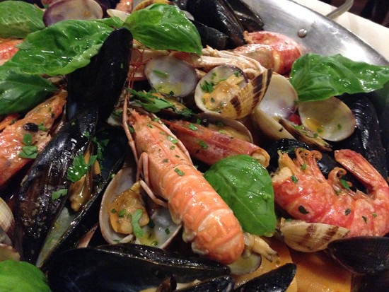 Coniglio-Padella-Cozze-Vongole-Scampi