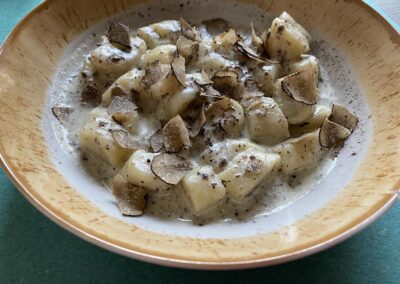 Gnocchi with black truffle